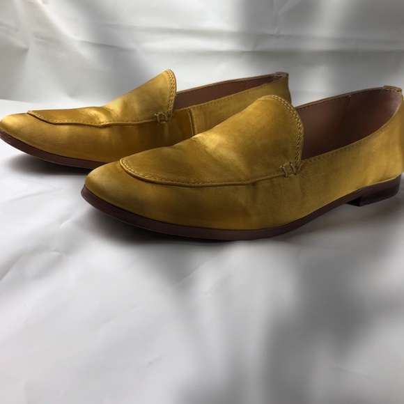 Banana Republic Yellow Gold Satin Demi Loafer 7.5 - Picture 6 of 12